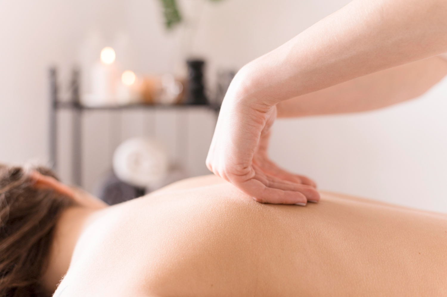 Masaż relaksacyjny jako naturalny sposób na regenerację ciała i umysłu